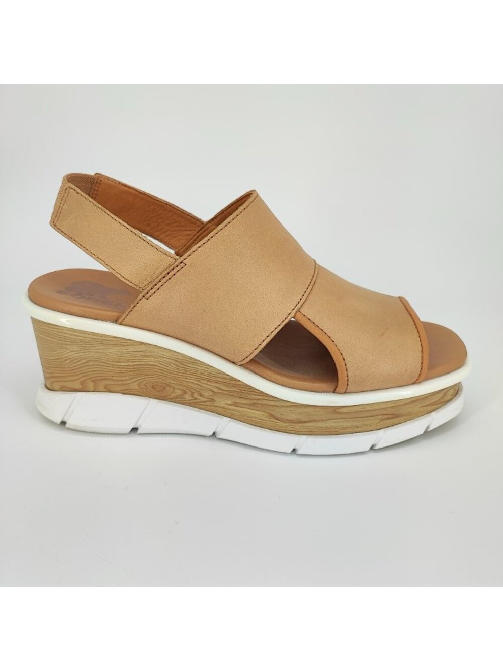 Sorel Joanie III Women’s 9 US Sandals Slingback Wedge Leather Beige NL4685